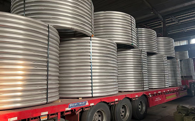 龍賢帶您了解有哪些方法可以突出化工設備半圓管的質量優勢？